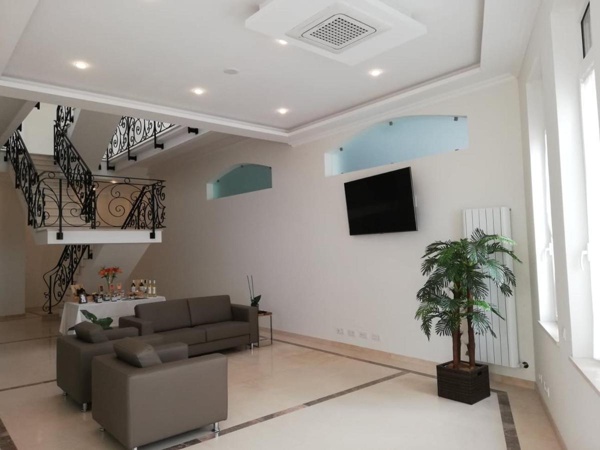 Bowen, Luxury Suites Lagos Exterior foto